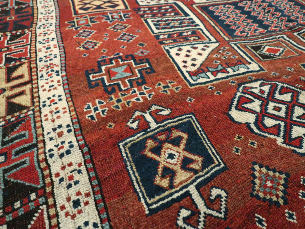 Antique Persian Kurdish Rug, No.22562 - Galerie Shabab