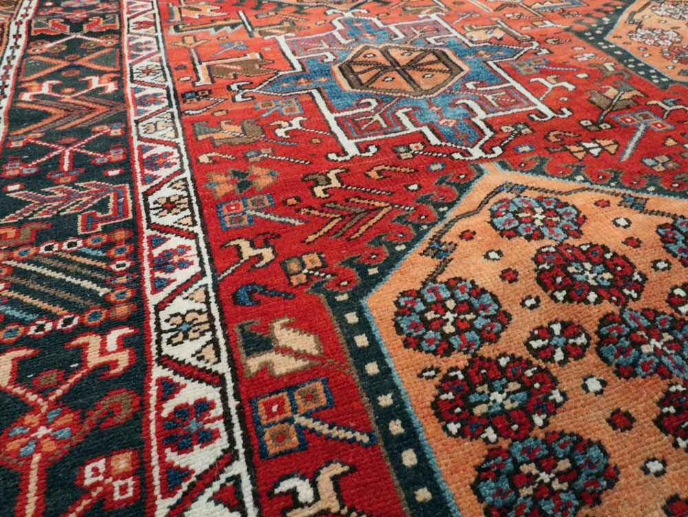 Vintage Persian Karajeh Carpet, No.22567 - Galerie Shabab