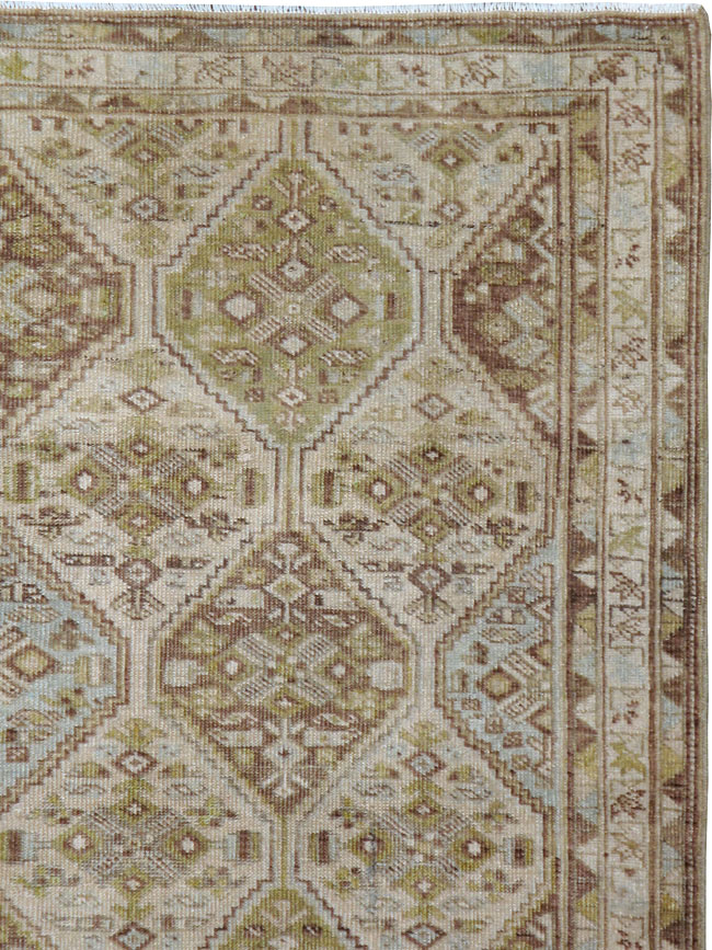 Vintage Persian Shiraz Sqaure Rug, No.22576 - Galerie Shabab