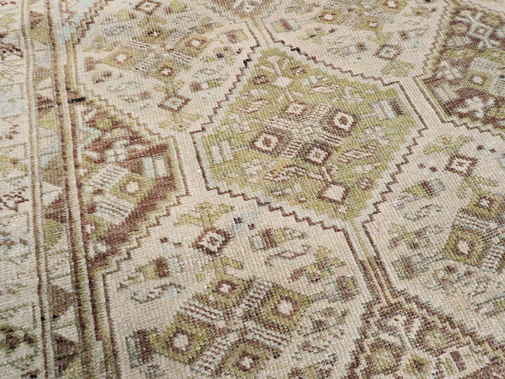 Vintage Persian Shiraz Sqaure Rug, No.22576 - Galerie Shabab