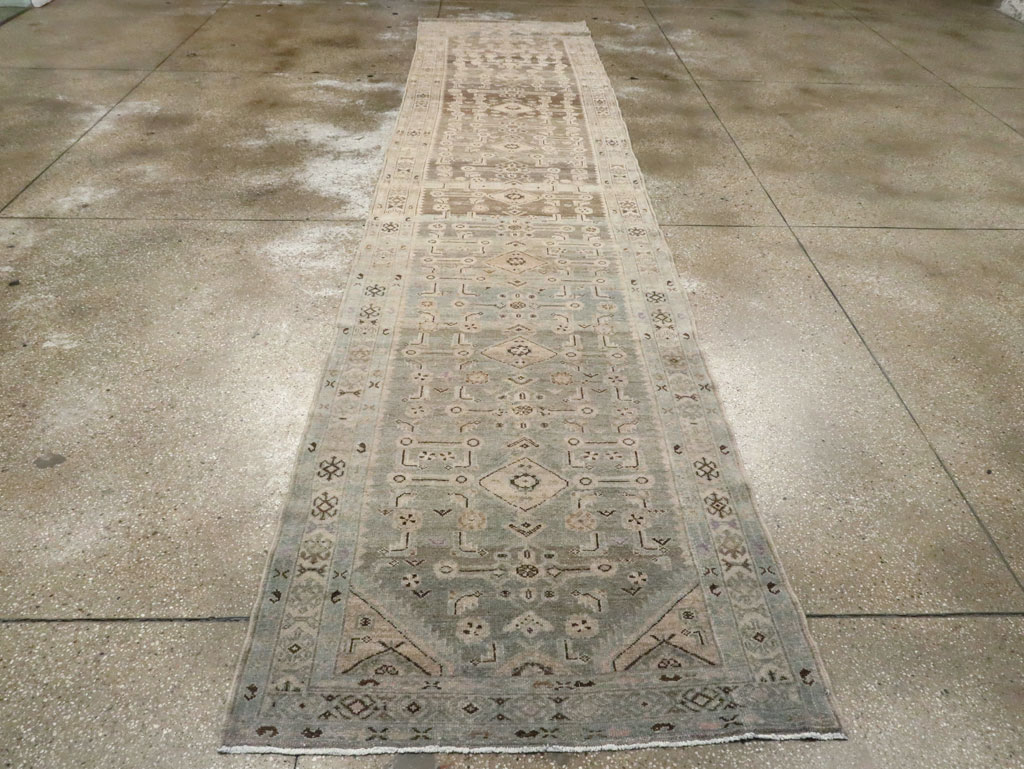 Vintage Persian Malayer Runner, No.22582 - Galerie Shabab