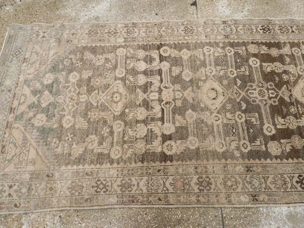 Vintage Persian Malayer Runner, No.22582 - Galerie Shabab