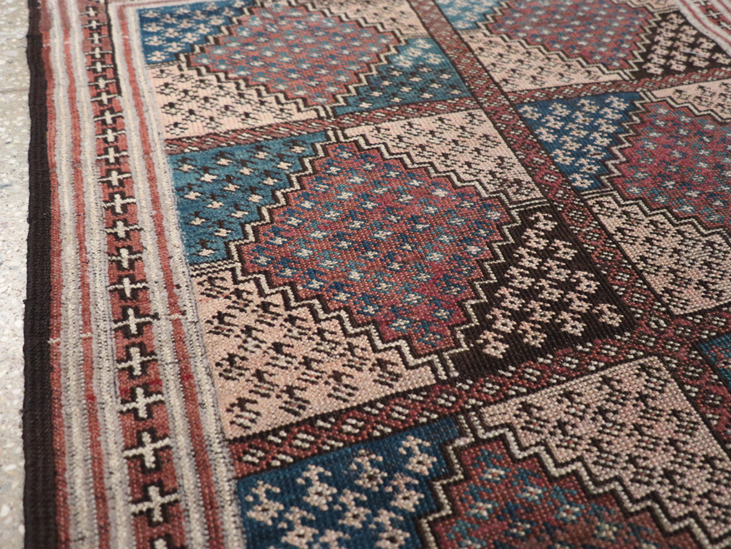 Antique Central Asia Turkoman Throw Rug, No.22598 - Galerie Shabab