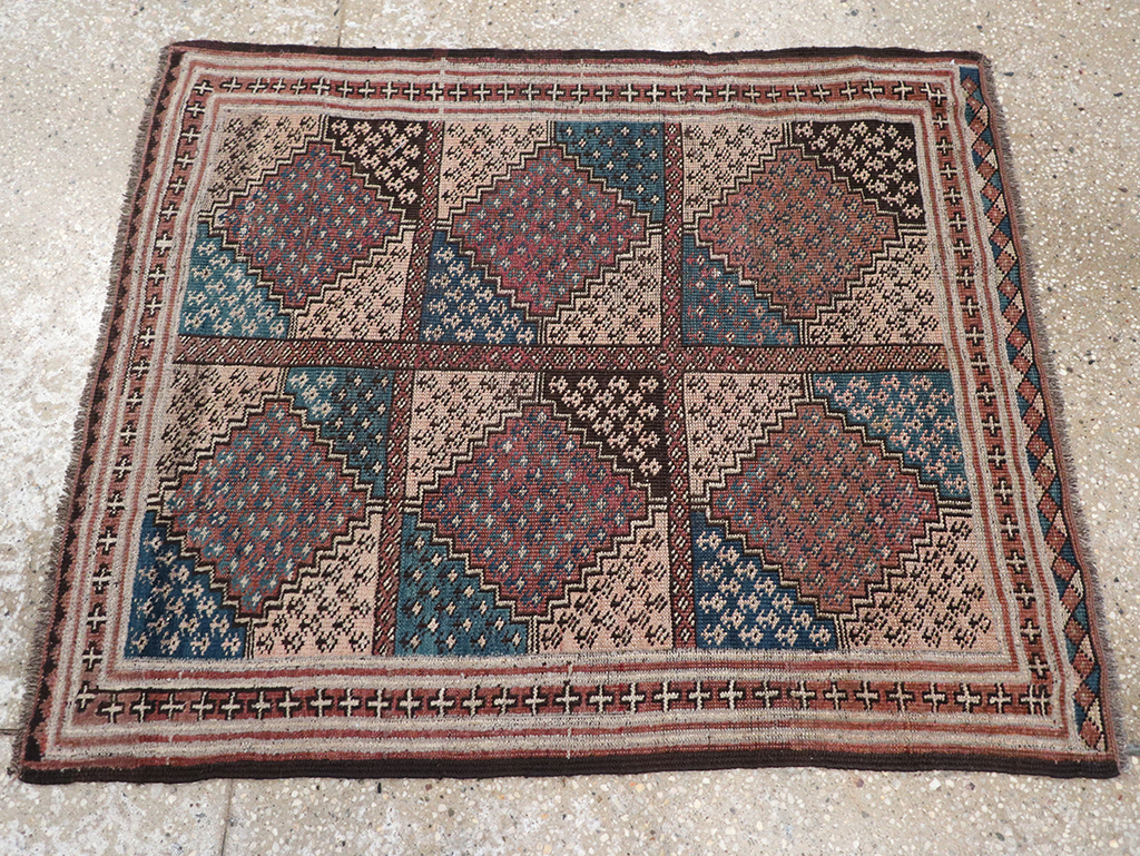 Antique Central Asia Turkoman Throw Rug, No.22598 - Galerie Shabab