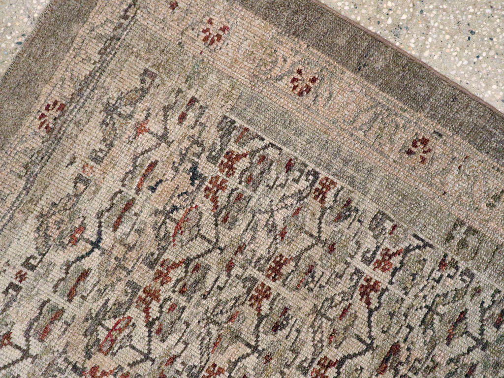 Antique Persian Kurdish Rug, No.22599 - Galerie Shabab