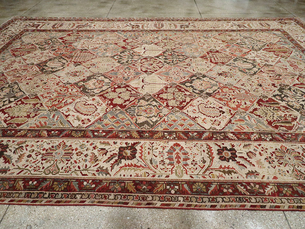 Antique Persian Bakhtiari Large Carpet, No.22602 - Galerie Shabab