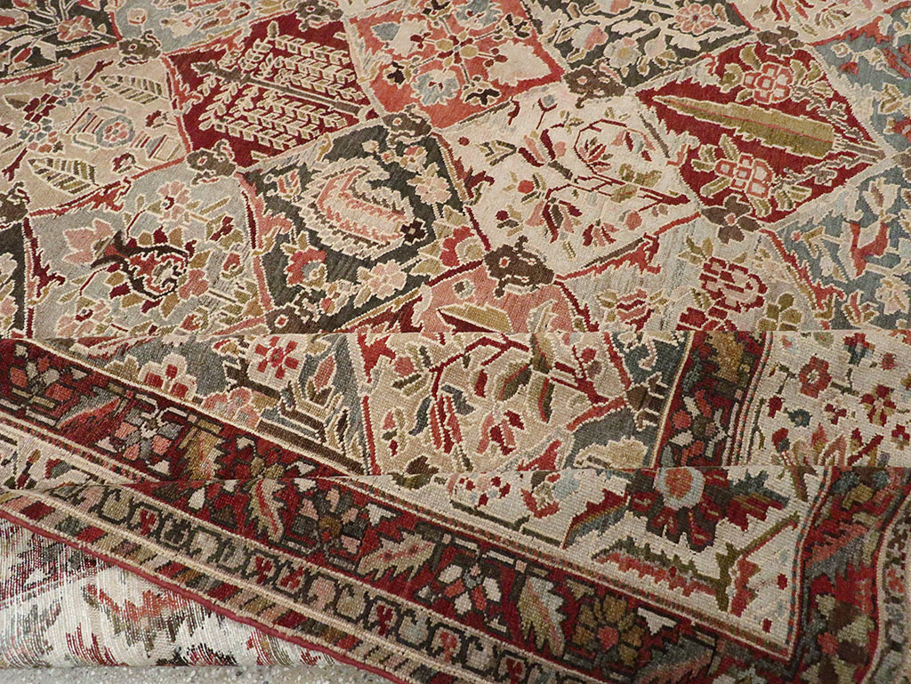 Antique Persian Bakhtiari Large Carpet, No.22602 - Galerie Shabab