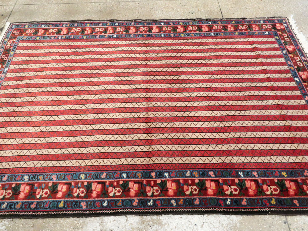 Vintage Persian Bakhtiari Rug, No.22635 - Galerie Shabab