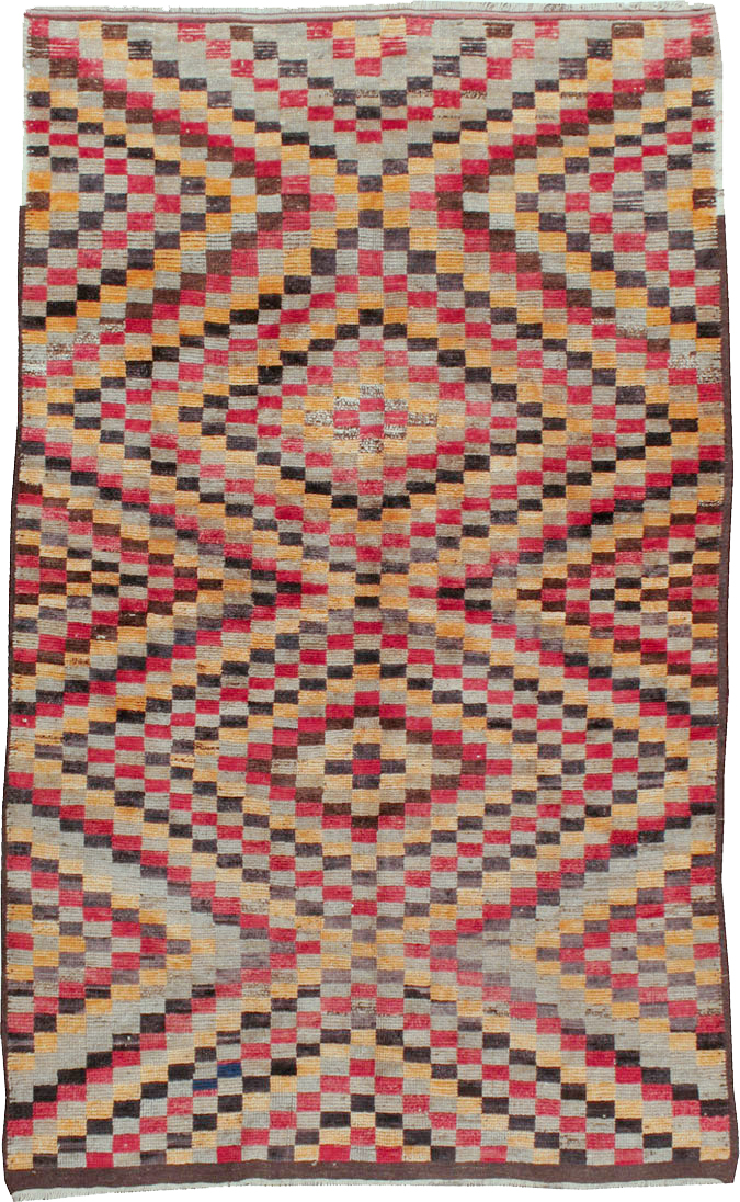 Vintage Turkish Anatolian Accent Rug, No.22644 - Galerie Shabab