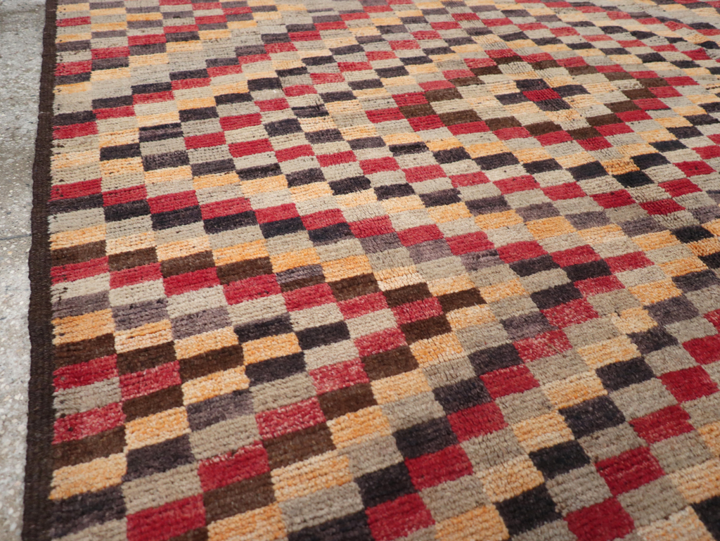 Vintage Turkish Anatolian Accent Rug, No.22644 - Galerie Shabab