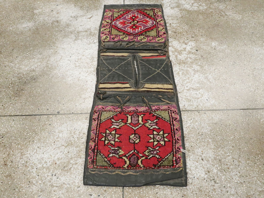 Vintage Turkish Anatolian Saddlebag (Khorjin), No.22656 - Galerie Shabab