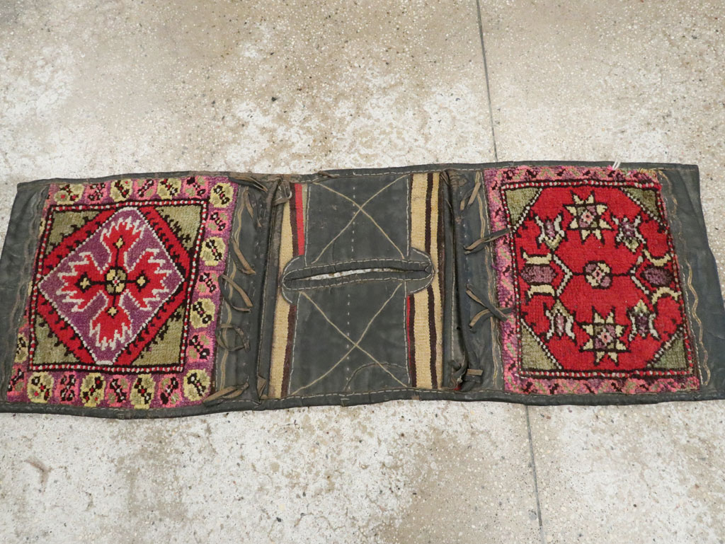 Vintage Turkish Anatolian Saddlebag (Khorjin), No.22656 - Galerie Shabab