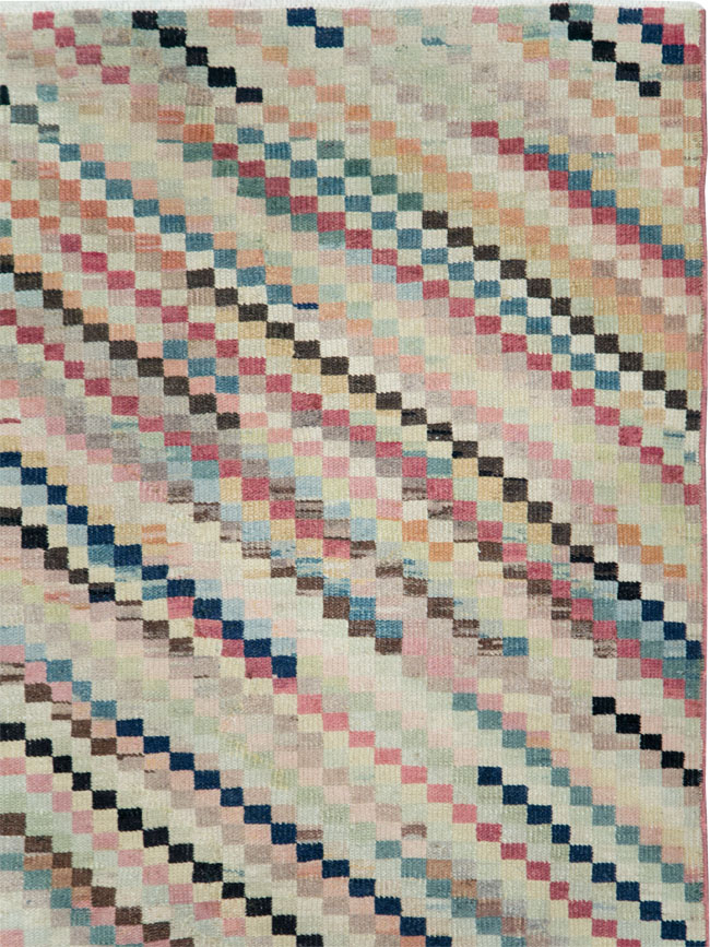 Vintage Turkish Anatolian Gallery Carpet, No.22658 - Galerie Shabab