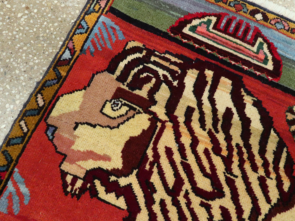 Vintage Persian Tabriz Pictorial Rug, No.22673 - Galerie Shabab