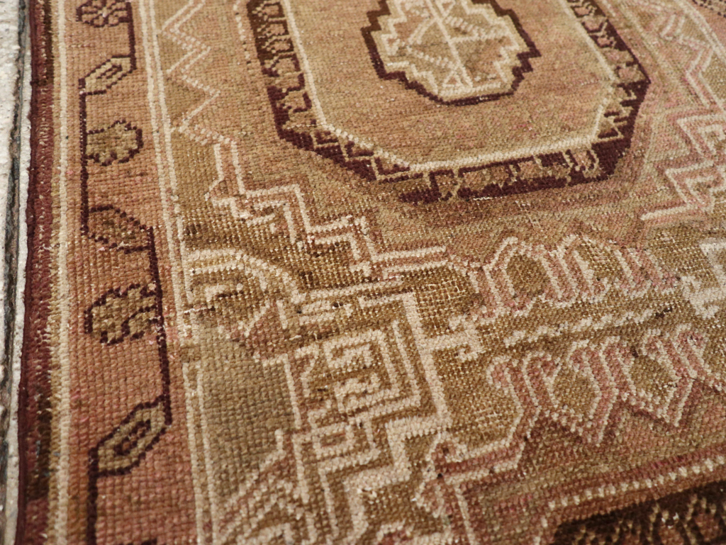 Antique Khotan Rug, No.22674 - Galerie Shabab