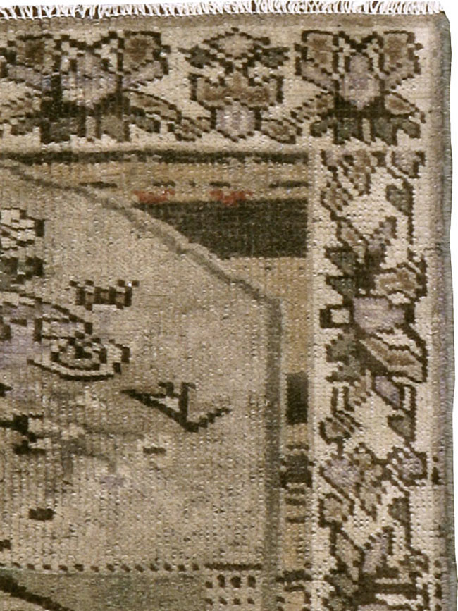 Vintage Persian Malayer Pictorial Rug, No.22676 - Galerie Shabab