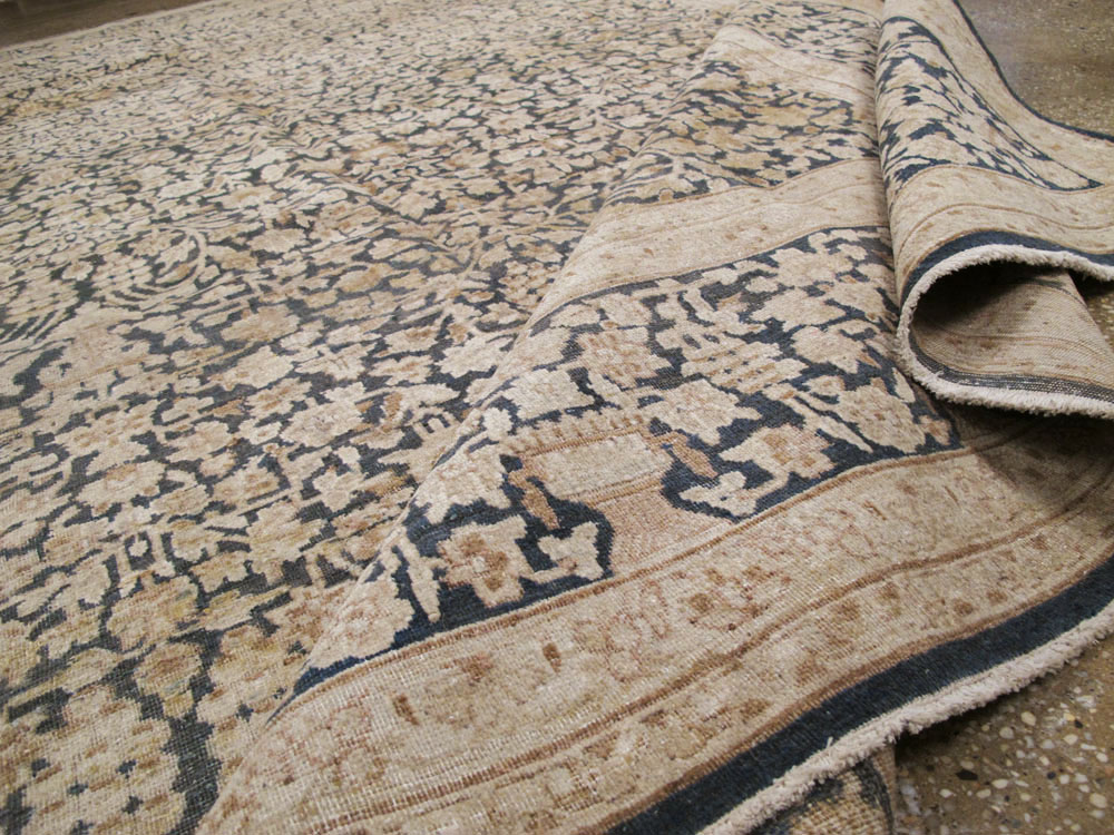 Antique Persian Kerman Carpet, No.22680 - Galerie Shabab