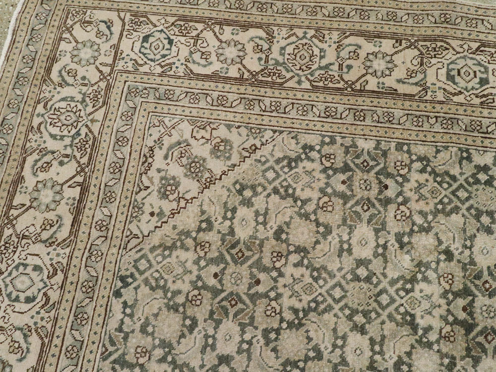 Antique Persian Tabriz Carpet, No.22690 - Galerie Shabab