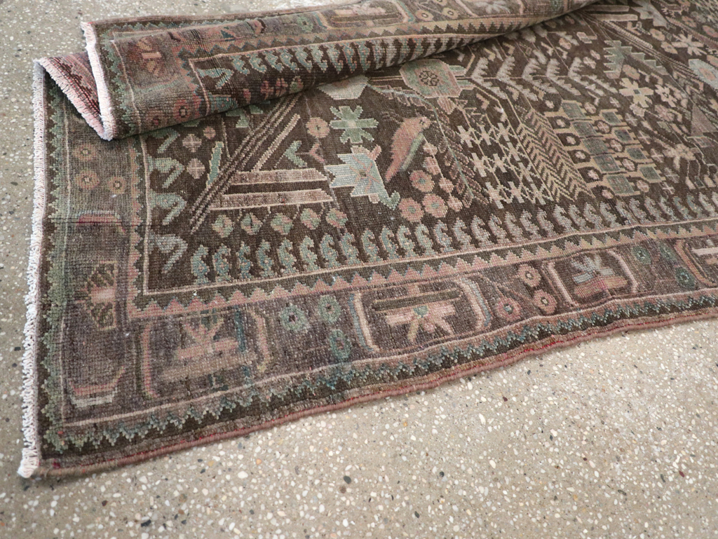 Vintage Persian Malayer Runner, No.22691 - Galerie Shabab