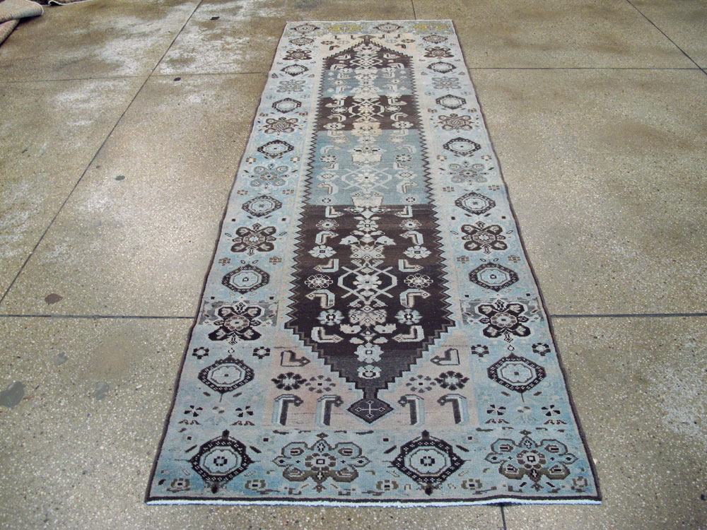 Vintage Persian Malayer Runner, No.22692 - Galerie Shabab