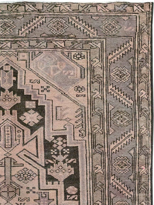 Vintage Persian Malayer Accent Rug, No.22699 - Galerie Shabab