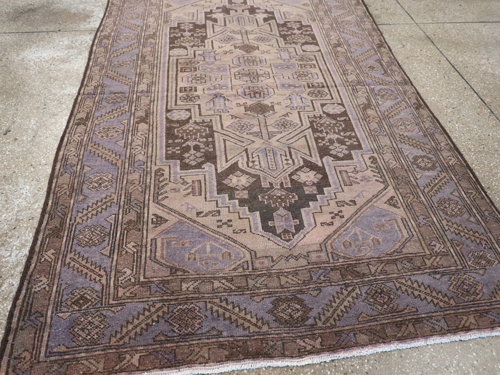 Vintage Persian Malayer Accent Rug, No.22700 - Galerie Shabab