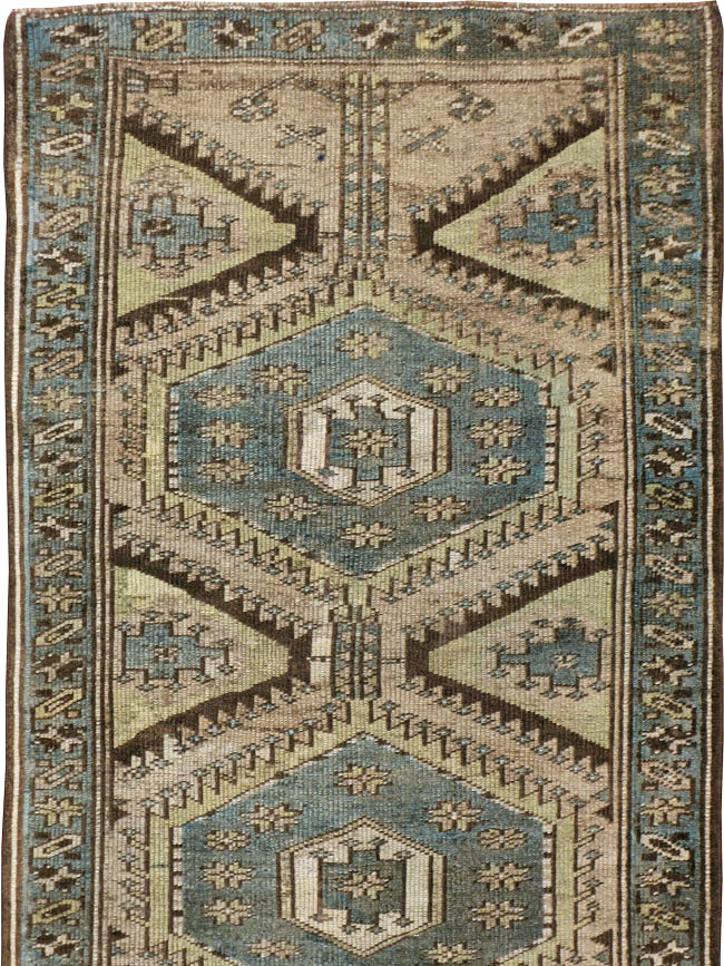 Antique Persian Kurdish Runner, No.22701 - Galerie Shabab