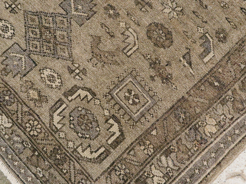 Vintage Persian Malayer Accent Rug, No.22702 - Galerie Shabab