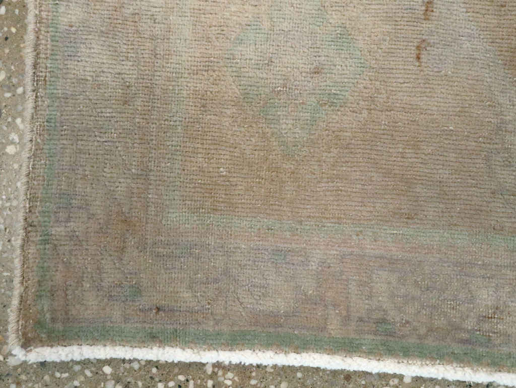 Vintage Persian Shiraz Rug (Pair: 2 of 2), No.22706 - Galerie Shabab