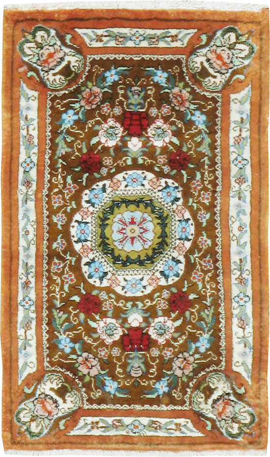 Vintage Persian Quom Silk Rug, No.22707 - Galerie Shabab