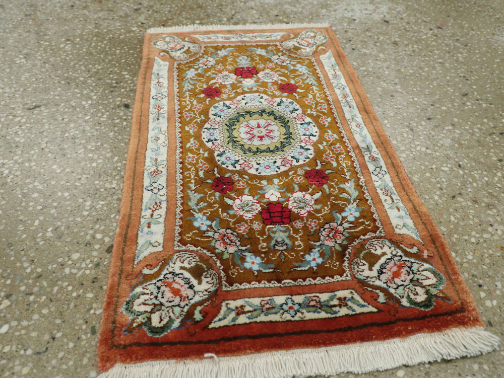 Vintage Persian Quom Silk Rug, No.22707 - Galerie Shabab