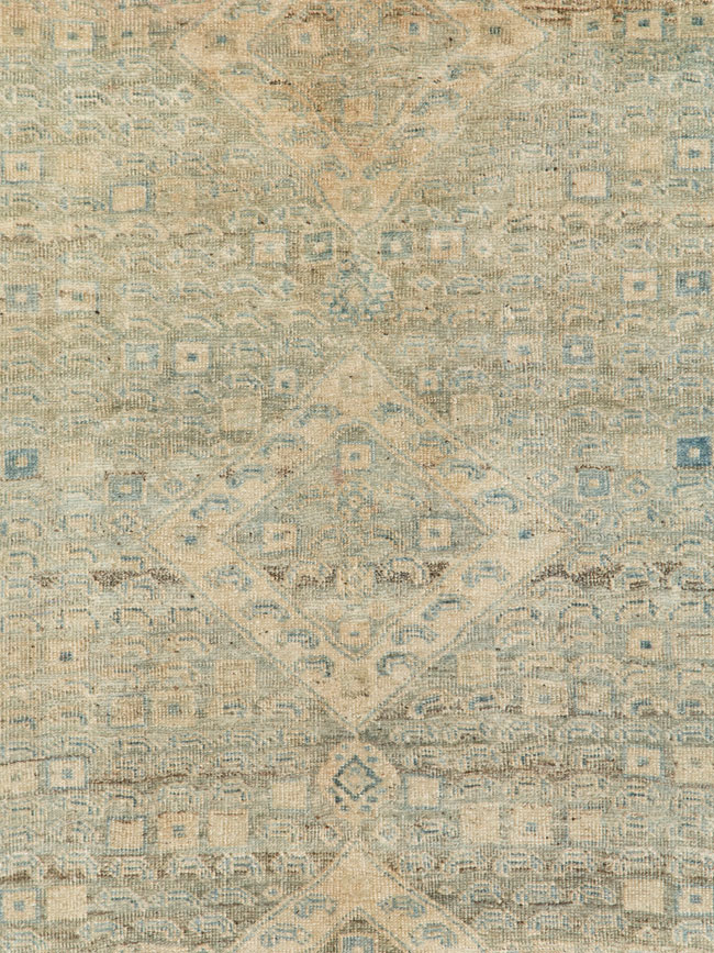 Antique Persian Bidjar Rug, No.22709 - Galerie Shabab