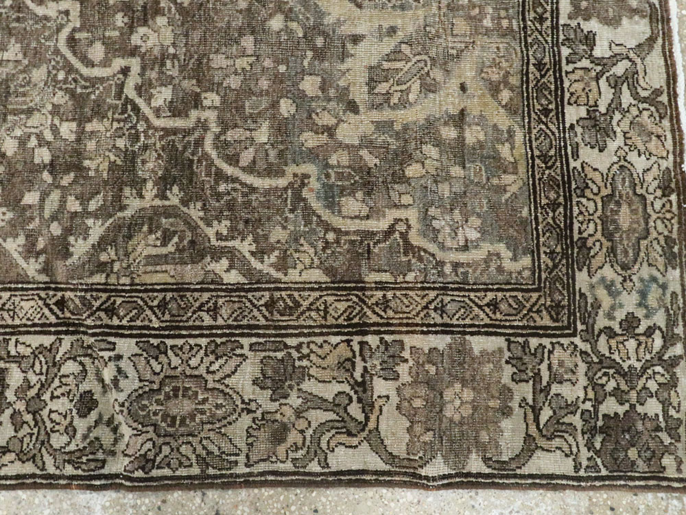 Antique Persian Bakhtiari Rug, No.22712 - Galerie Shabab
