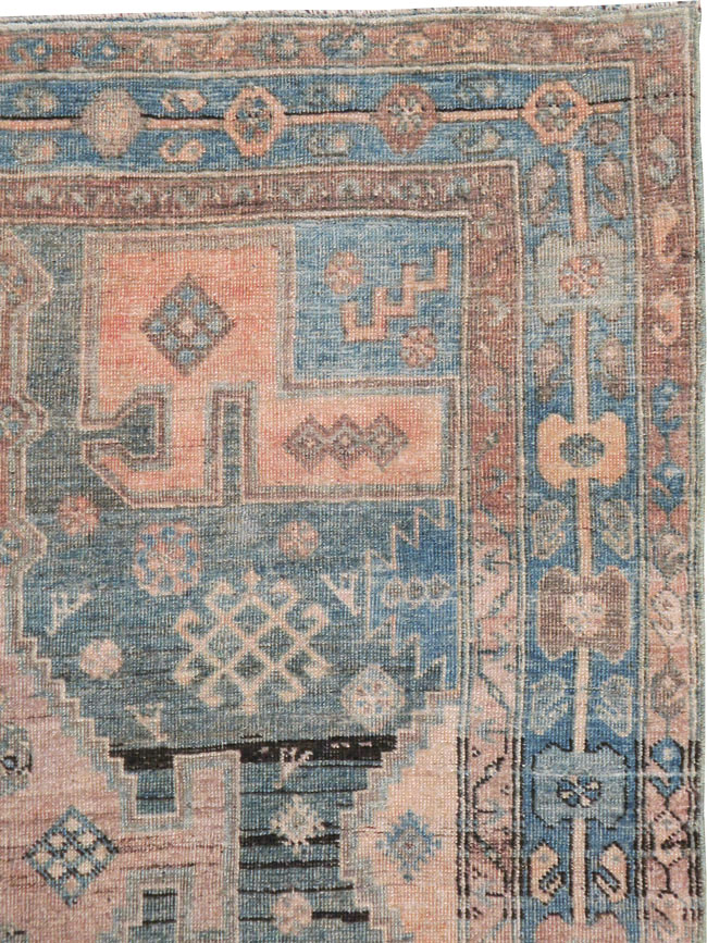 Vintage Persian Kurdish Rug, No.22713 - Galerie Shabab