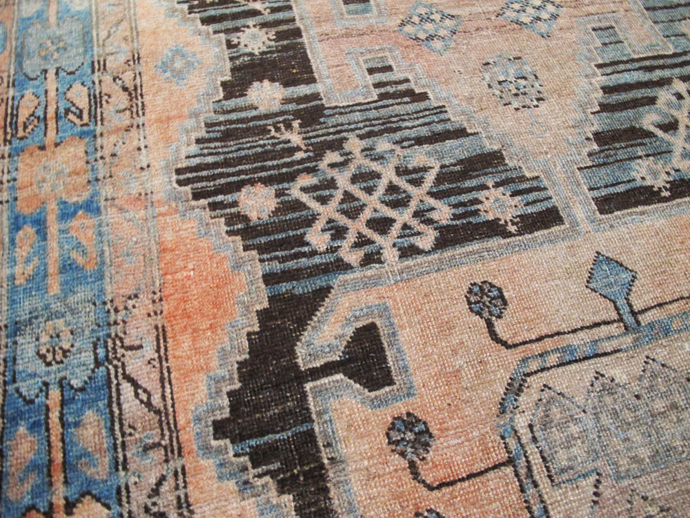 Vintage Persian Kurdish Rug, No.22713 - Galerie Shabab