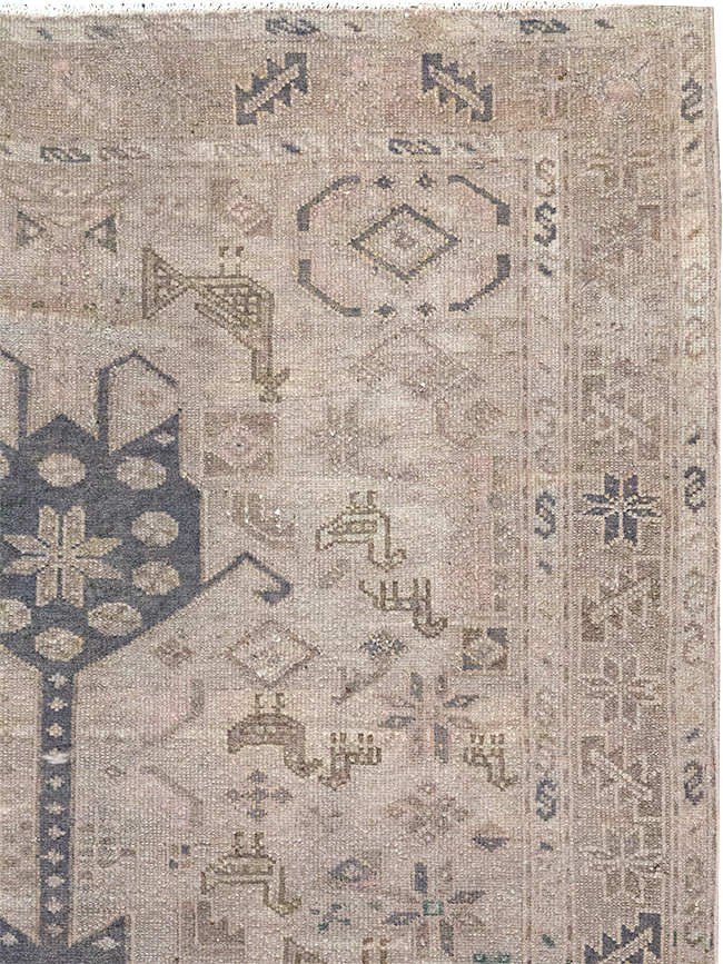 Vintage Persian Malayer Gallery Rug, No.22718 - Galerie Shabab