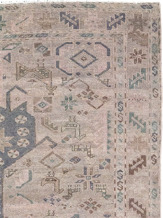 Vintage Persian Malayer Gallery Rug, No.22718 - Galerie Shabab