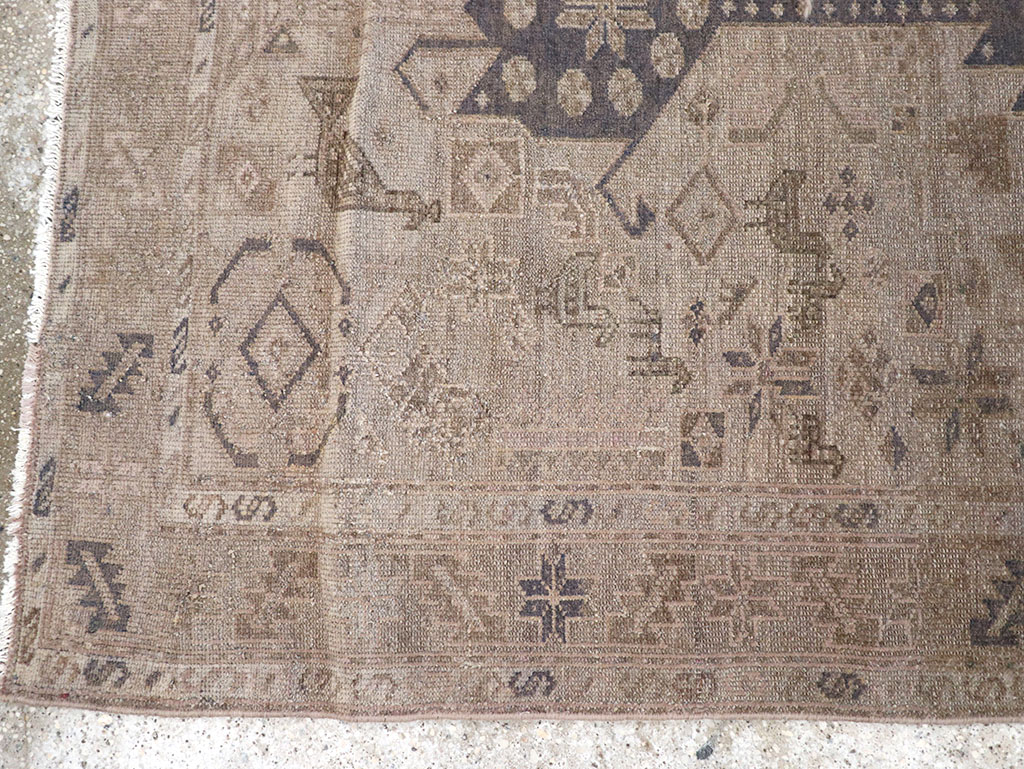 Vintage Persian Malayer Gallery Rug, No.22718 - Galerie Shabab