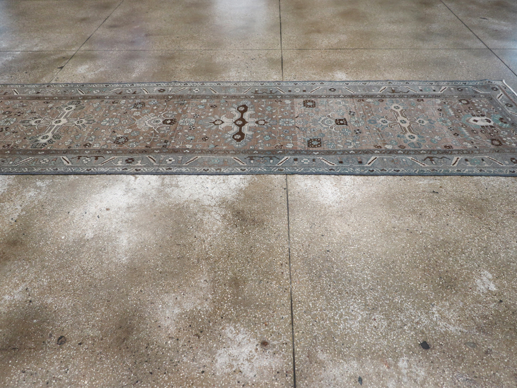 Vintage Persian Malayer Runner, No.22720 - Galerie Shabab