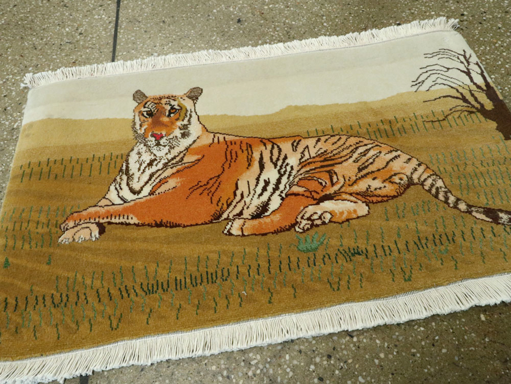 Vintage Persian Tabriz Pictorial Rug, No.22725 - Galerie Shabab