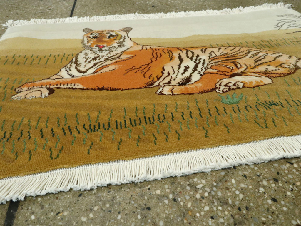 Vintage Persian Tabriz Pictorial Rug, No.22725 - Galerie Shabab