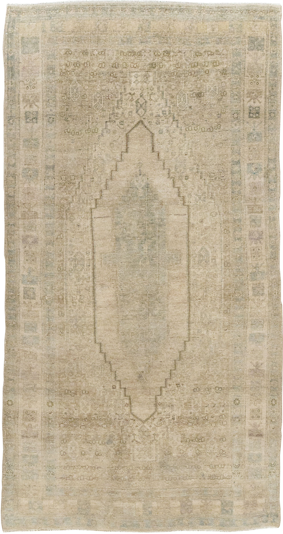 Vintage Persian Bidjar Accent Rug, No.22726 - Galerie Shabab