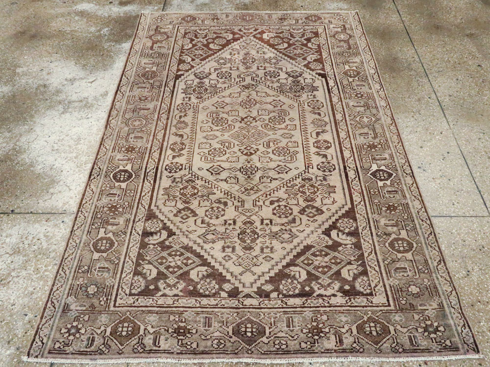 Antique Persian Malayer Rug, No.22735 - Galerie Shabab