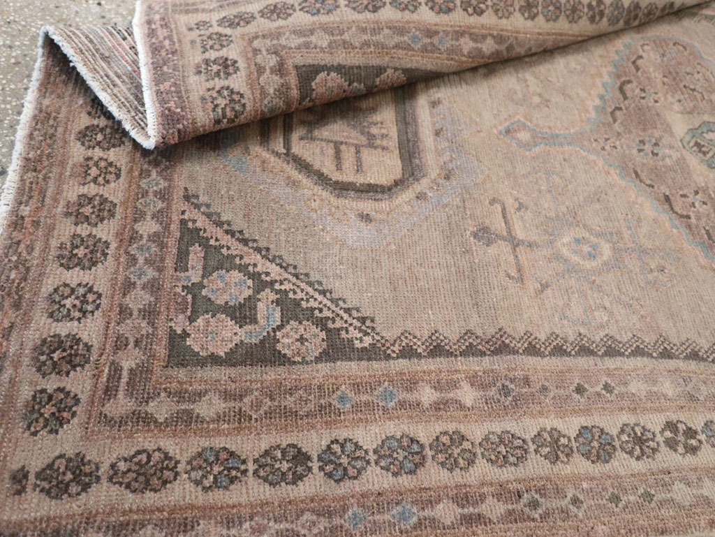 Vintage Persian Malayer Accent Rug, No.22739 - Galerie Shabab