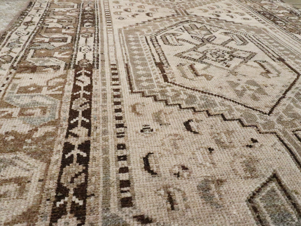 Vintage Persian Malayer Runner, No.22743 - Galerie Shabab