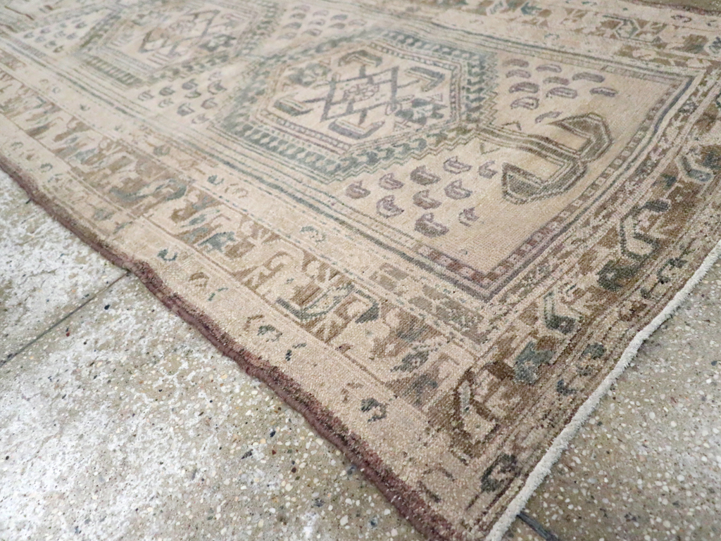 Vintage Persian Malayer Runner, No.22744 - Galerie Shabab