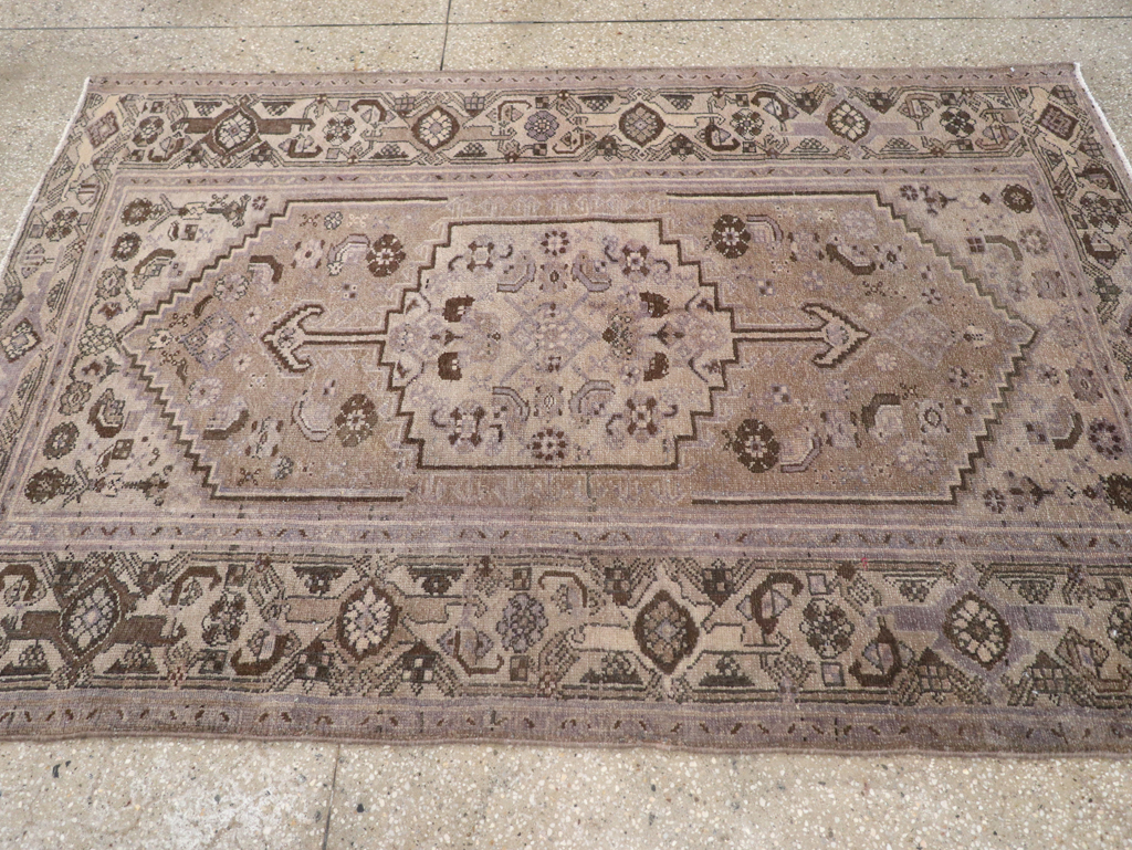 Vintage Persian Malayer Accent Rug, No.22749 - Galerie Shabab