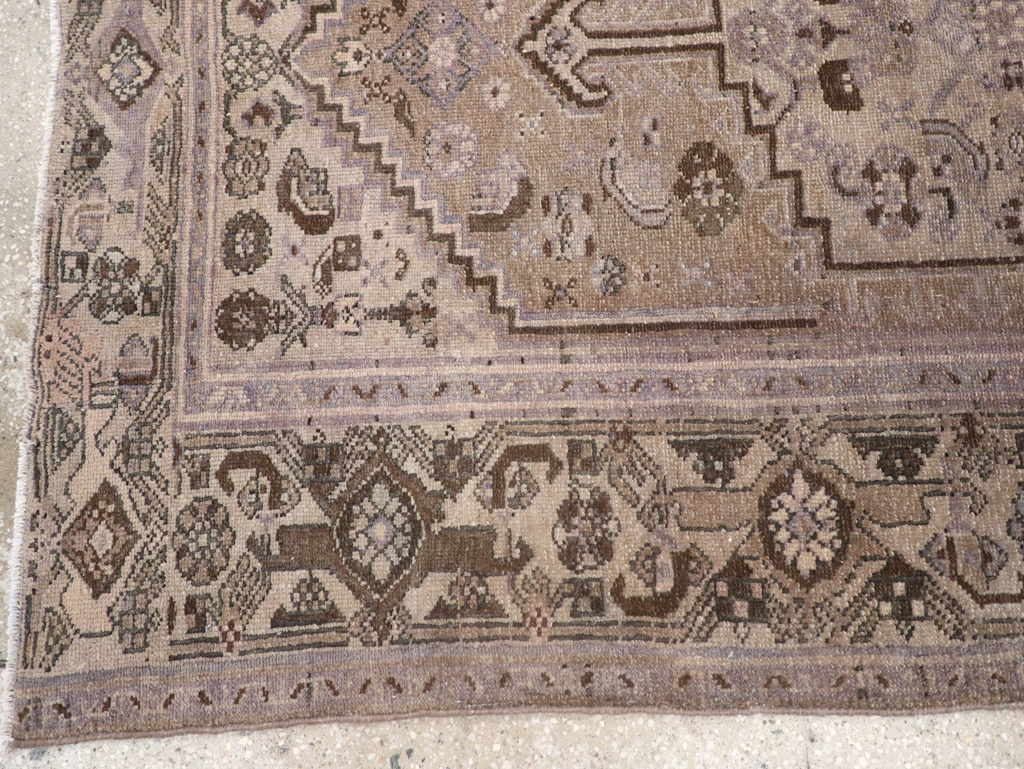 Vintage Persian Malayer Accent Rug, No.22749 - Galerie Shabab