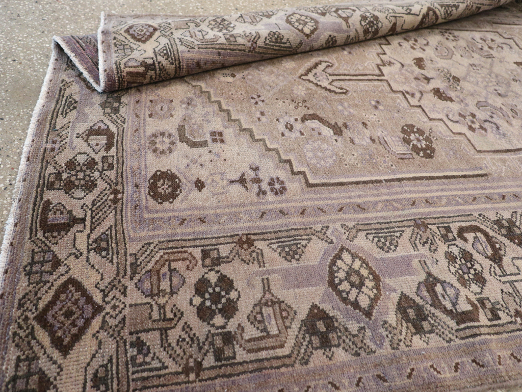 Vintage Persian Malayer Accent Rug, No.22749 - Galerie Shabab
