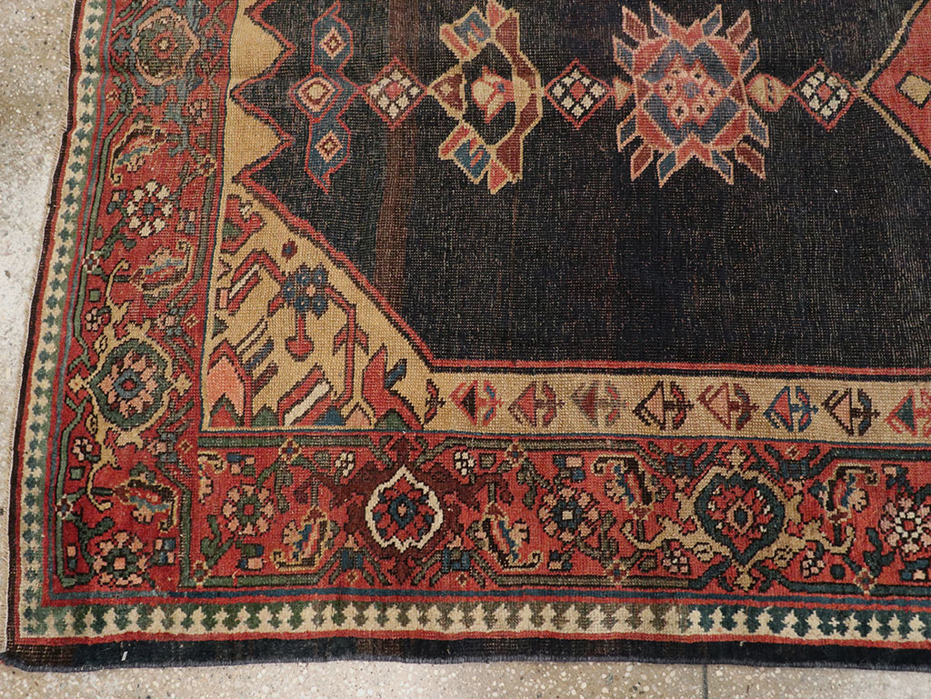 Antique Persian Bidjar Rug, No.22755 - Galerie Shabab
